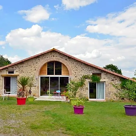 La Frapperie 3* La Pommeraie-sur-Sevre